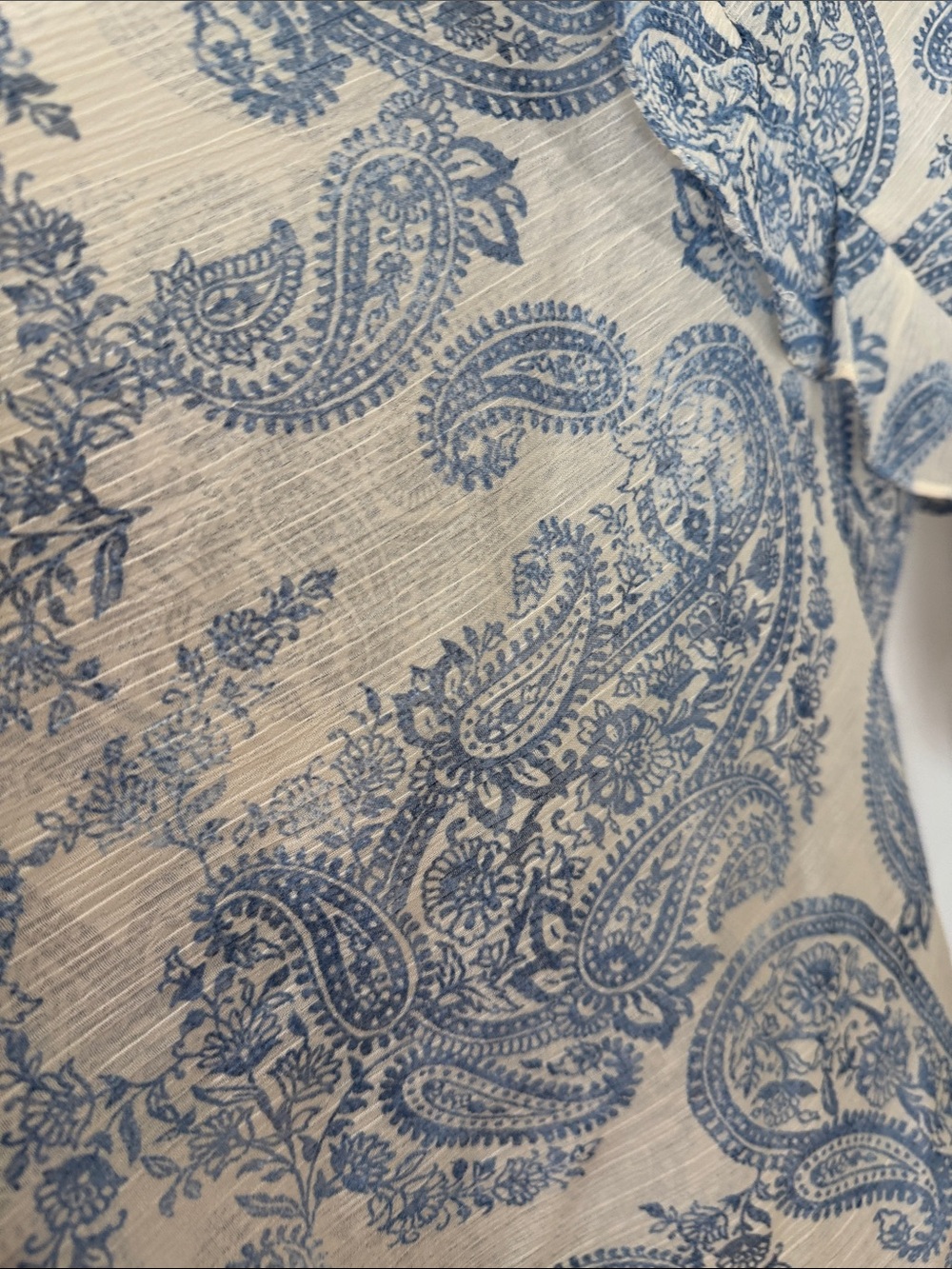 torrid white and Blue Paisley Ruffle Blouse size 3X - Picture 5 of 10